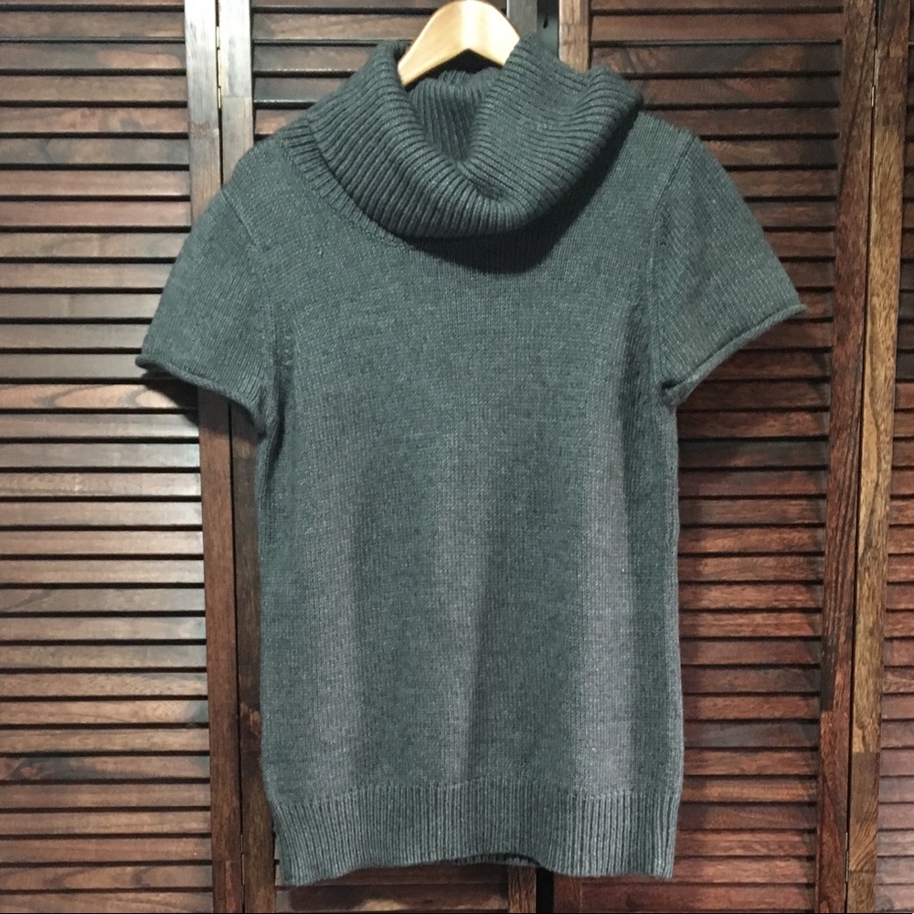 BCBG MAXAZRIA cowl neck grey short sleeve sweater